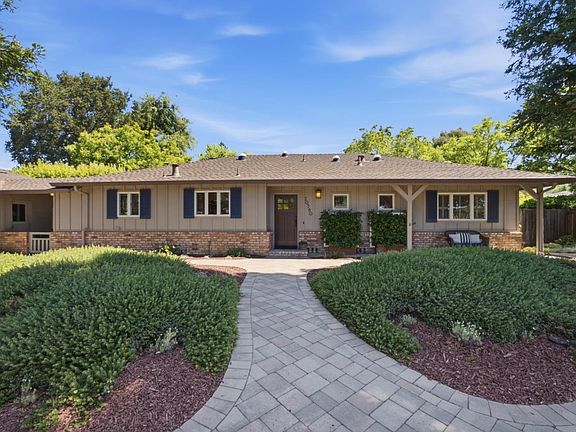 2nd image of 20580 Canyon View Dr
