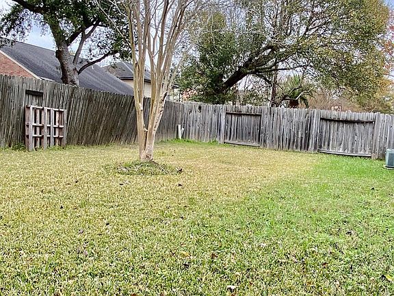 3rd image of 21426 Park Bishop Dr