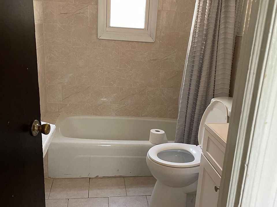 1st image of 52 N 9th Ave #1