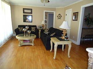 4th image of 222 S Galveston Ave