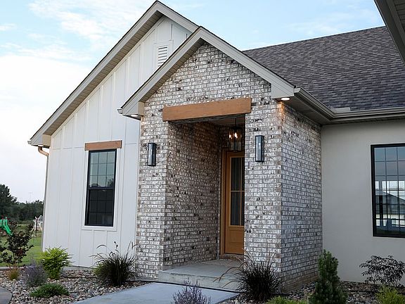 4th image of 2705 Artisan Dr
