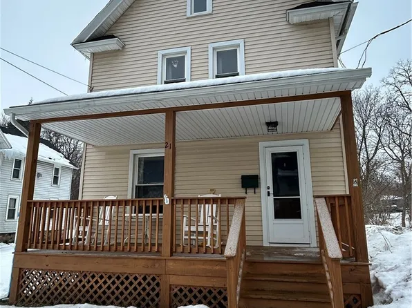 21 Curtiss Ave, Sodus, NY 14551