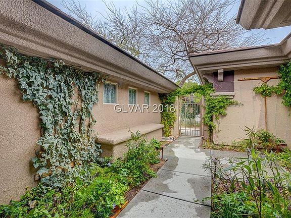 4th image of 9 Panther Creek Ct