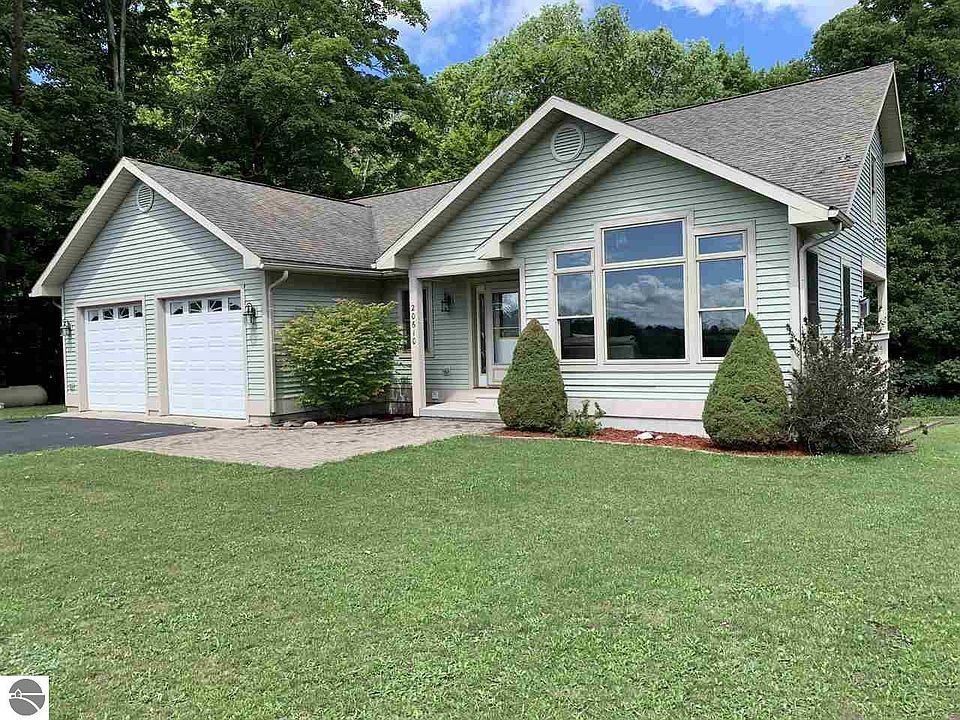 1st image of 20610 Betsie Highland Dr
