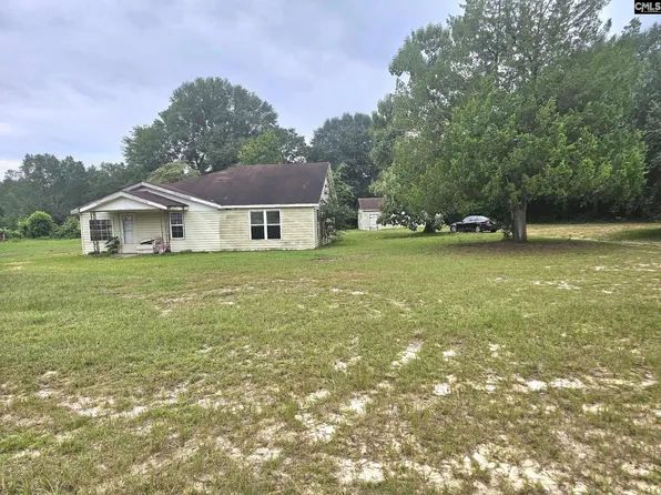 4412 Festival Trail Rd, Wagener, SC 29164