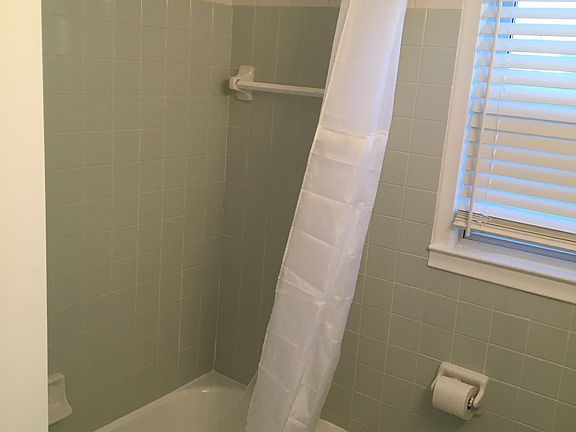 4th image of 29637 Macintyre St