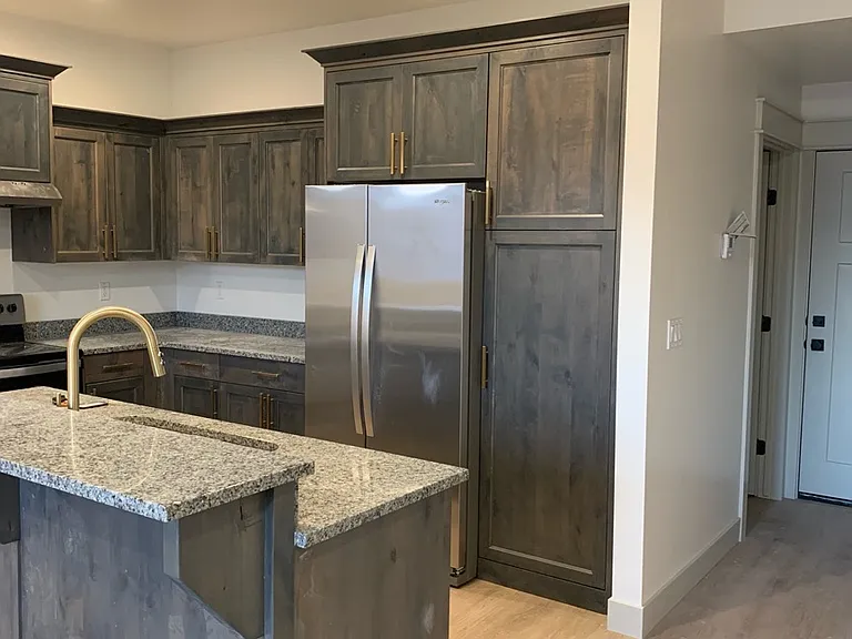 435 N 800 W #E102 — Photo 1