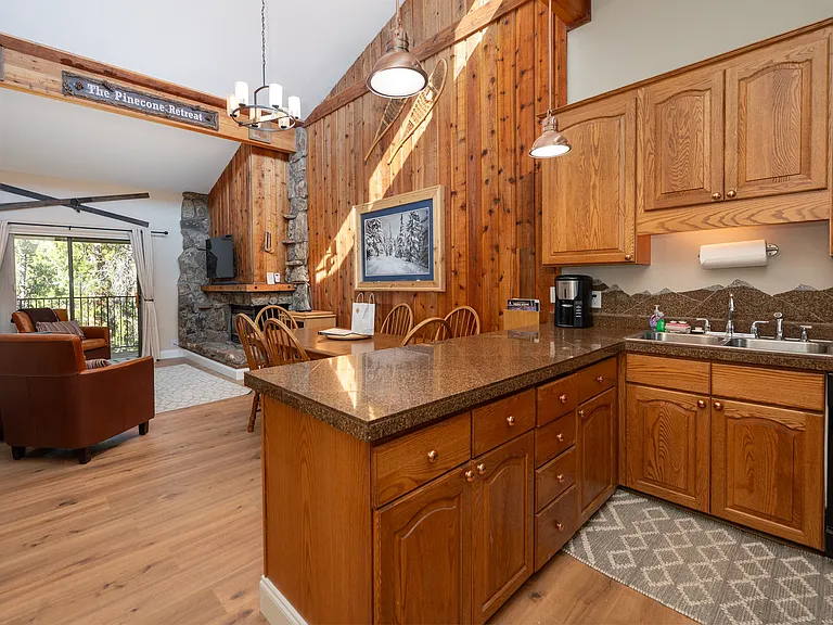 203 Village Dr #11-32 — Photo 4