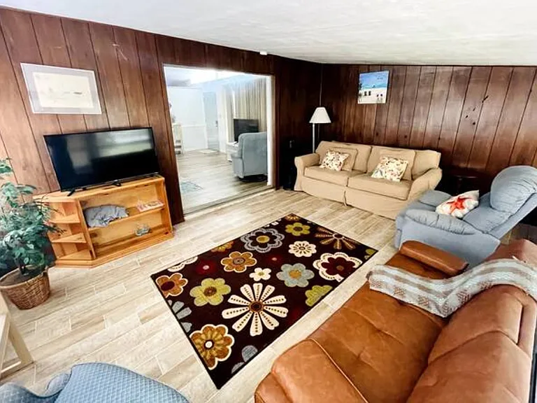 4649 Maceachen Blvd — Photo 9