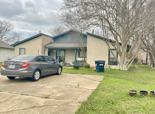 1515 Pine Ridge Dr, College Station, TX 77840