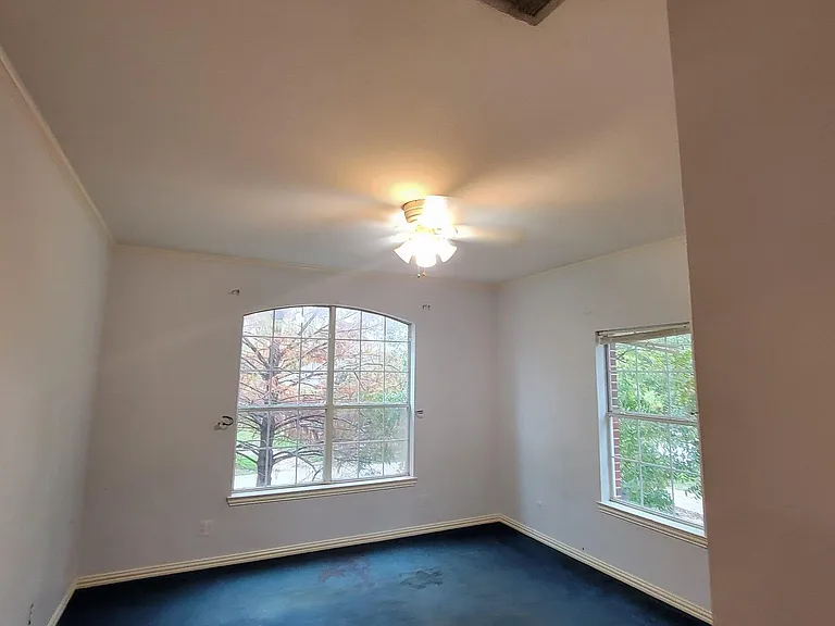 609 Elwayne Ave #3 — Photo 8