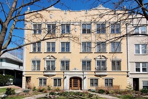 1st image of 1926 W Morse Ave #3E
