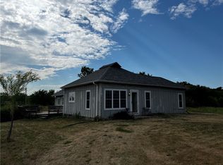 3031 Clanton Creek Rd, Peru, IA 50222