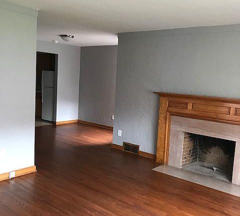 4th image of 1332 W 7th Ave