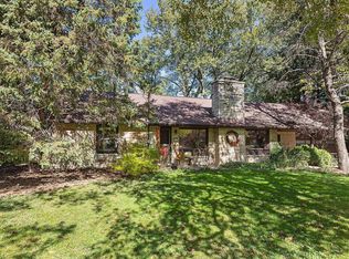 10000 W Vera Ave, Milwaukee, WI 53224