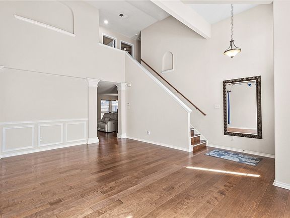 5th image of 7629 Cold Springs Dr