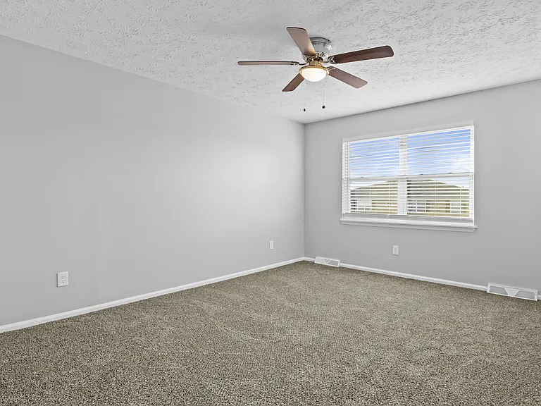 Mt. Tabor Apartments — Photo 39