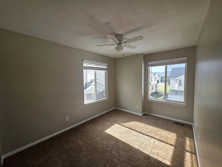 1486 E 1320 S — Photo 10