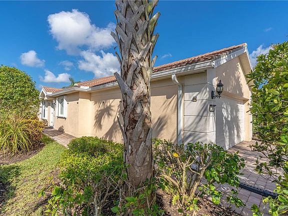3rd image of 7243 Salerno CT