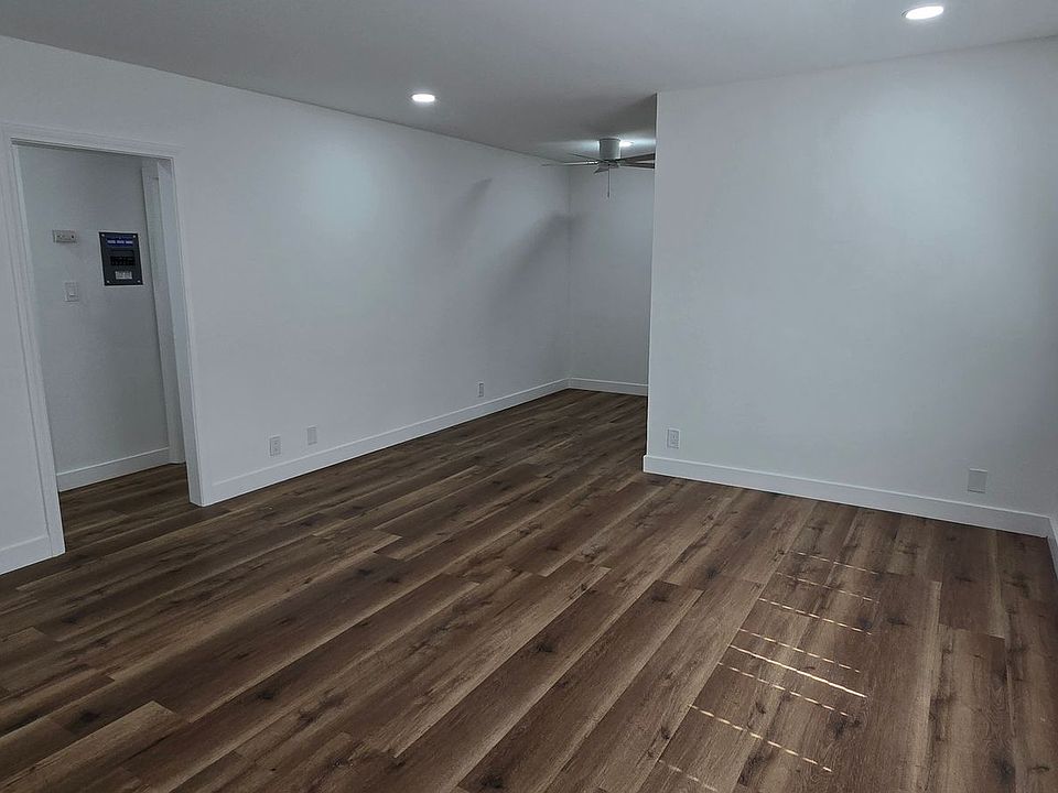 1st image of 2641 S La Salle Ave APT 5