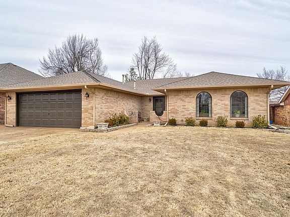 3rd image of 11017 Folkstone Dr