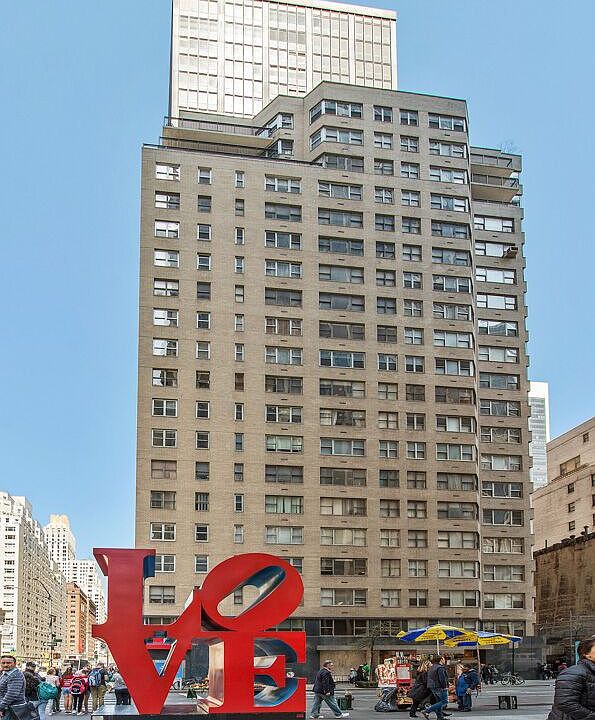 1st image of 77 W 55th St APT 18A
