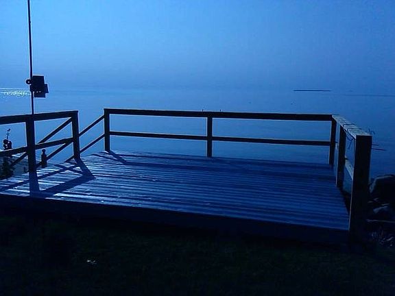 Beach Side  side Deck