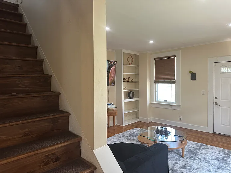1183 Highland St — Photo 5