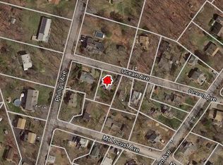 14 Ocean Ave, Rockport, MA 01966