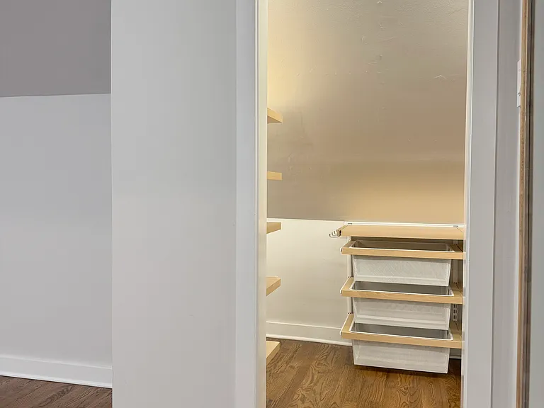 207 Morton Ave — Photo 19