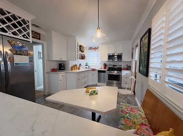 413 J Ave — Photo 10