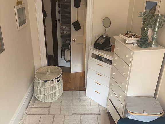 3rd image of 170 Marlborough St APT 3R
