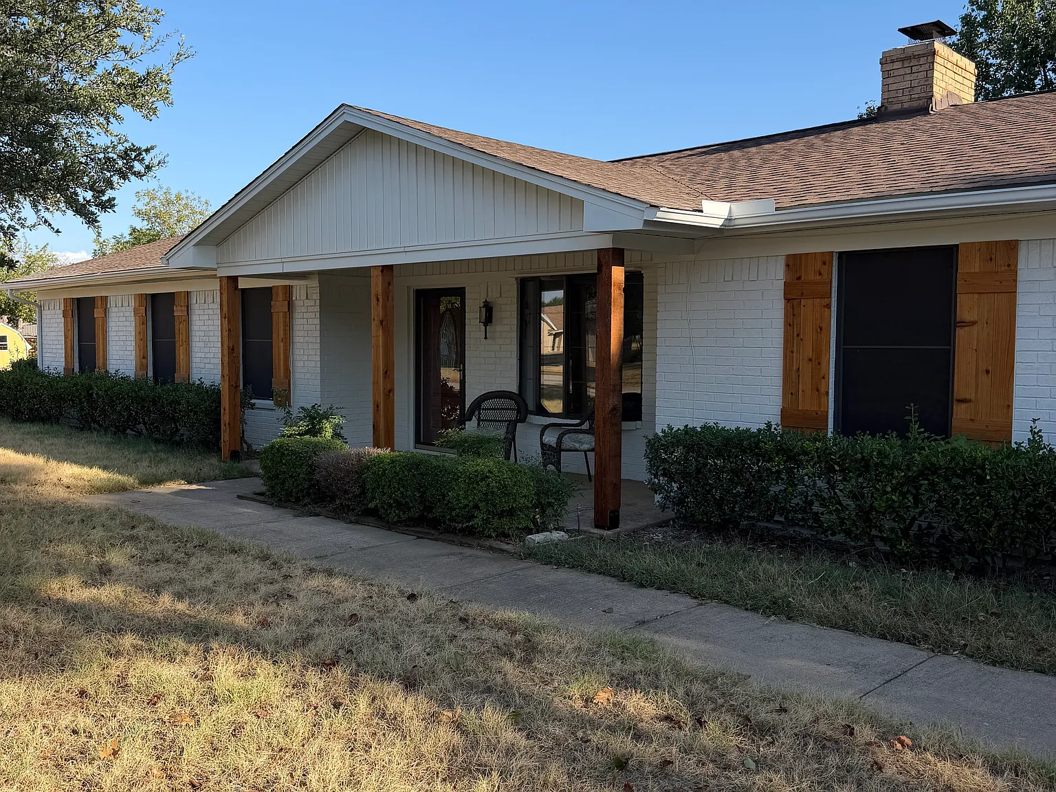 3 bed, 1811 sqft, $2,400 — Photo 1