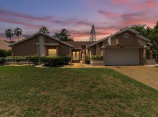 8000 NW 83rd St, Tamarac, FL 33321