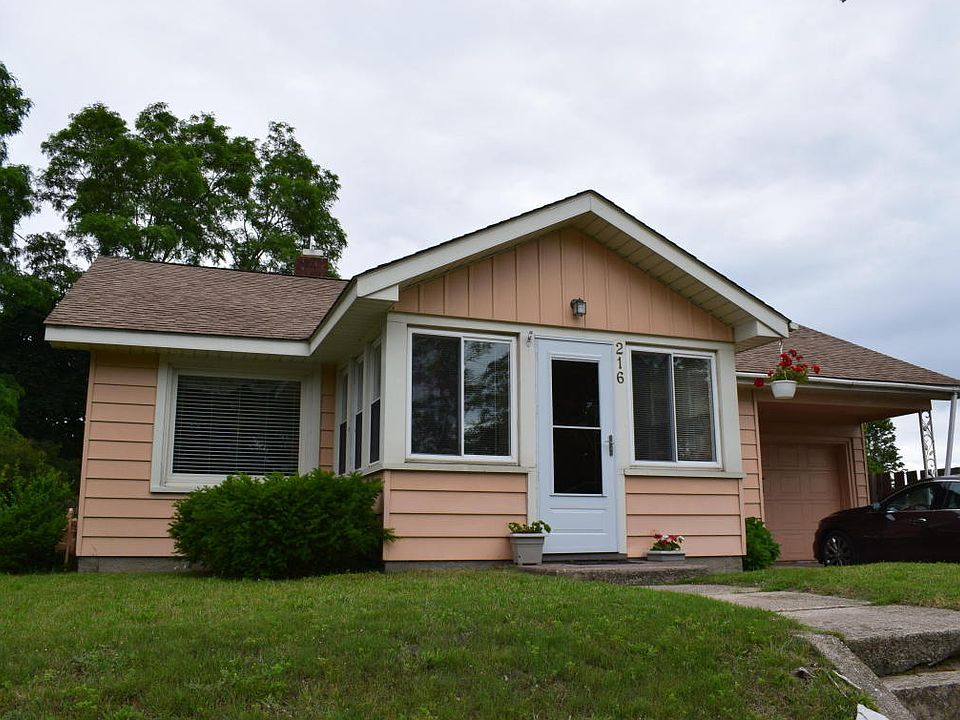 1st image of 216 6th Ave