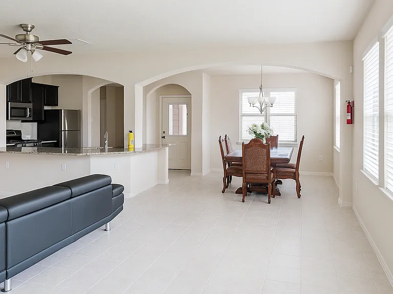 8311 Greys Ln — Photo 4