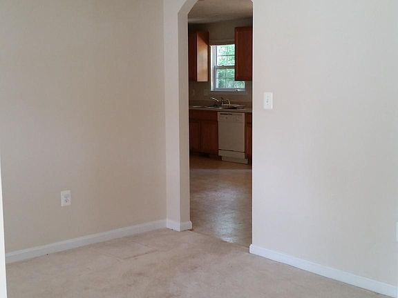 5th image of 117 Mimosa Ave