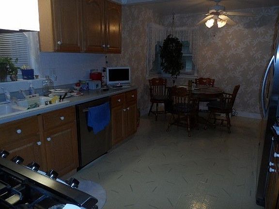 4th image of 7417 W Strong St