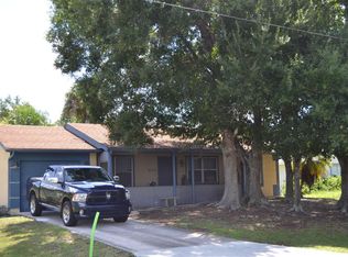2073 SW Susset Ln, Port Saint Lucie, FL 34953