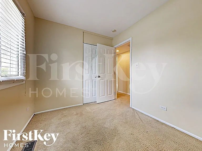 6933 Hemlock St — Photo 9