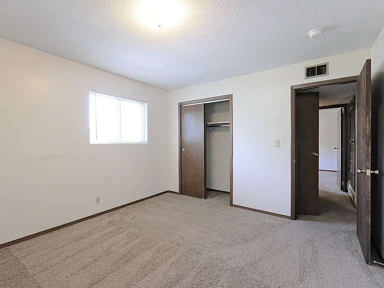 1728 S 14th St #13 — Photo 10