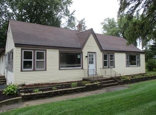 4413 E Wonder Lake Dr, Wonder Lake, IL