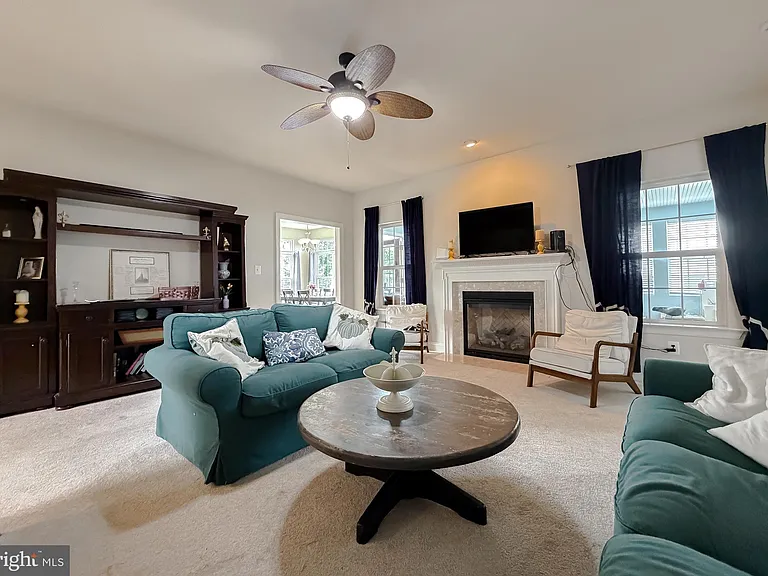 23687 Coventry Dr — Photo 15