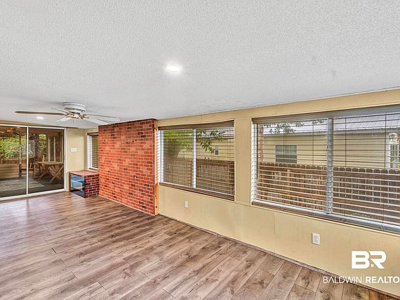 4th image of 310 Buena Vista Dr