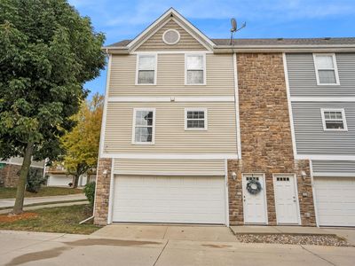 1129 Flagstone Ln, Pleasant Hill, IA, 50327