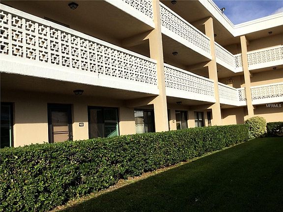 2nd image of 4920 Locust St NE APT 103