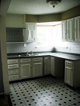 3rd image of 8148 Arbor Ave
