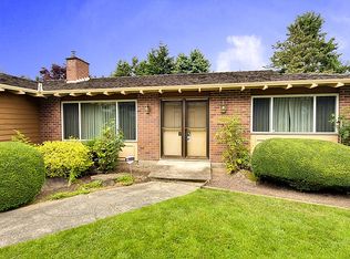 612 109th Ave SE, Bellevue, WA 98004