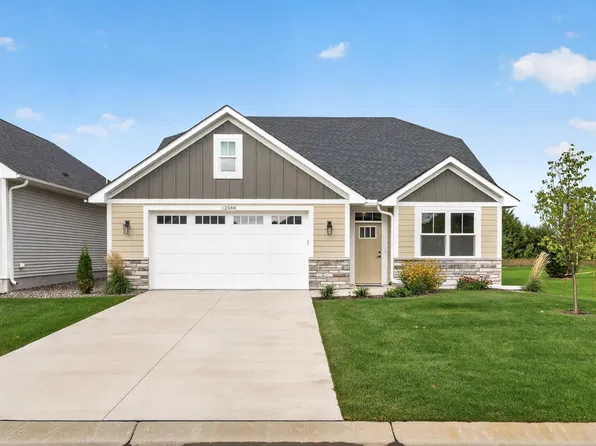 12588 Masters Ln, Lindstrom, MN 55045