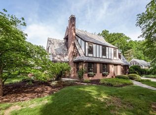 5 Plymouth Rd, West Hartford, CT 06119